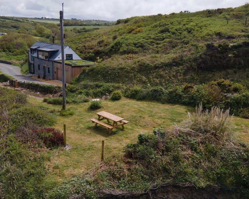 Cliff-Top Cottage On Coast Path W/Panoramic Views Trevine Exteriör bild
