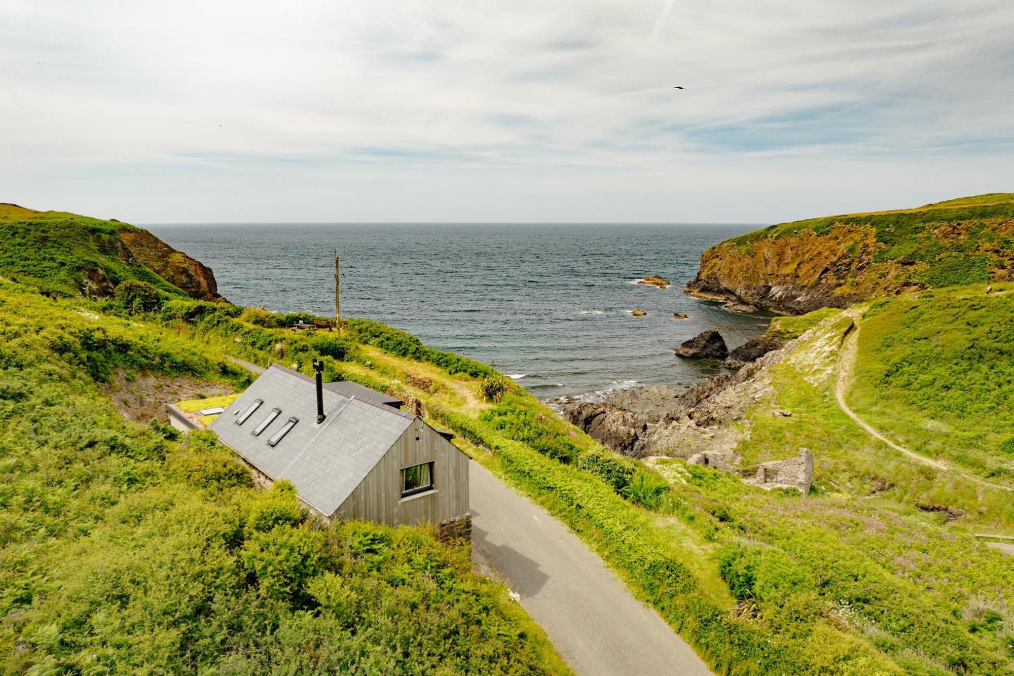 Cliff-Top Cottage On Coast Path W/Panoramic Views Trevine Exteriör bild