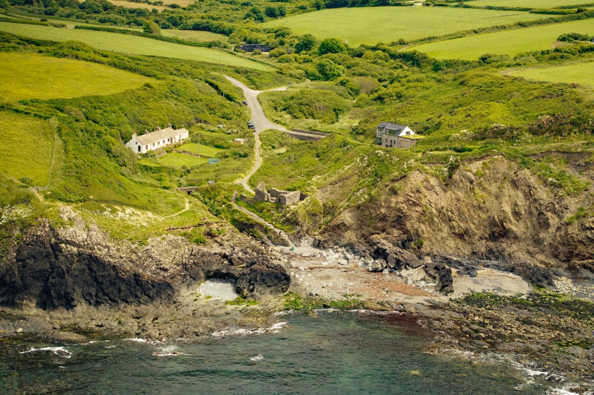 Cliff-Top Cottage On Coast Path W/Panoramic Views Trevine Exteriör bild