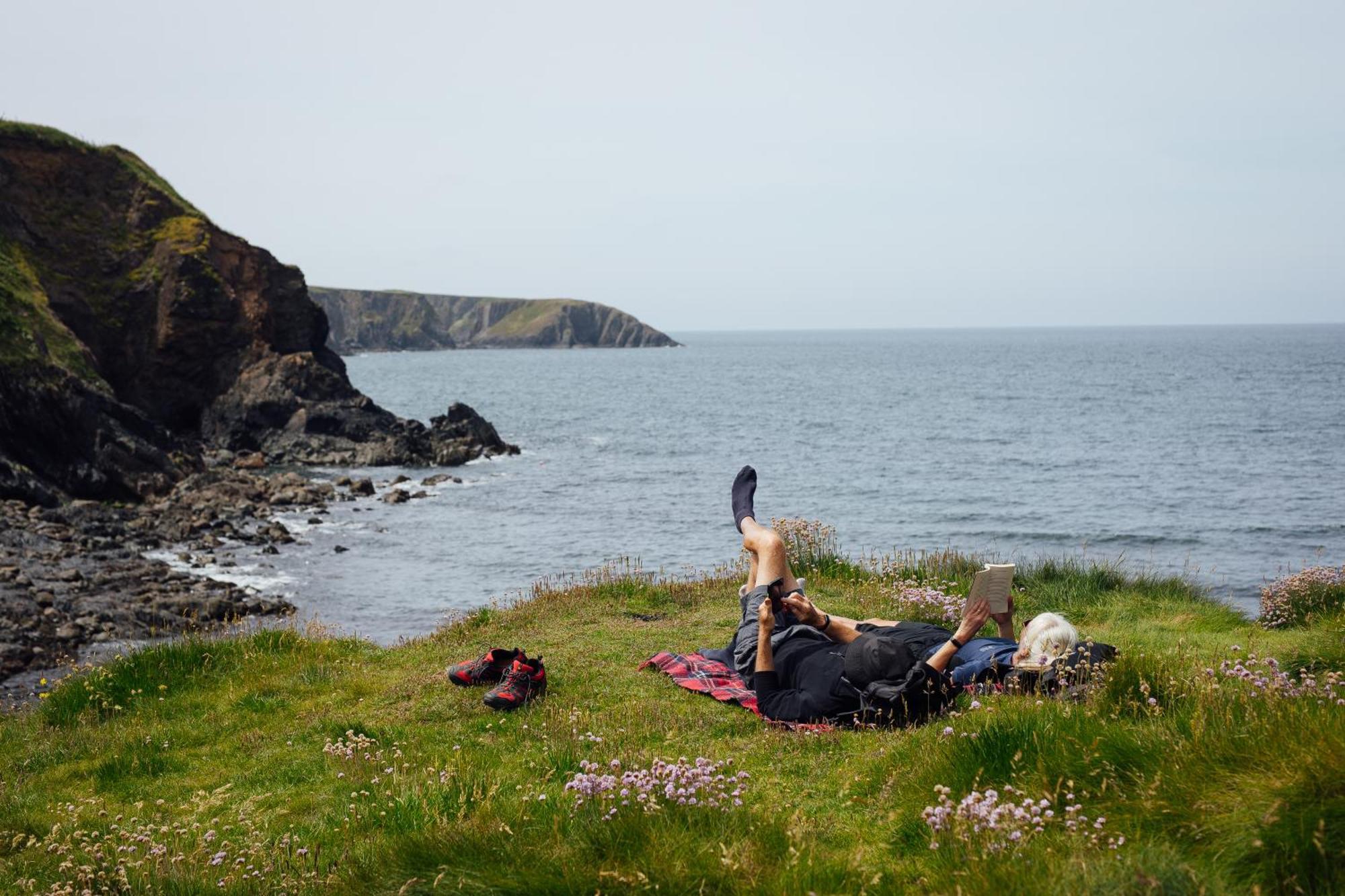 Cliff-Top Cottage On Coast Path W/Panoramic Views Trevine Exteriör bild